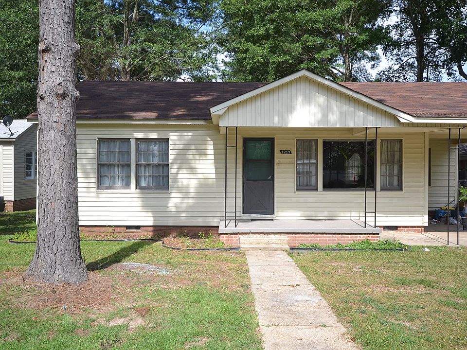 1st image of 1217 Felix St