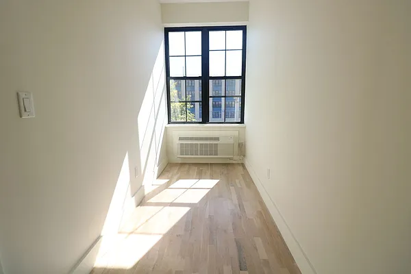 Rented by Compass | media 13