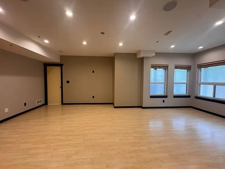 22831 Foreman Dr — Photo 10