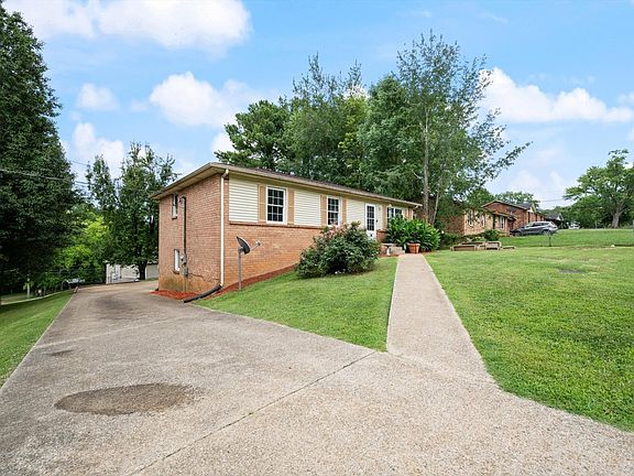 3rd image of 117 Mimosa Dr