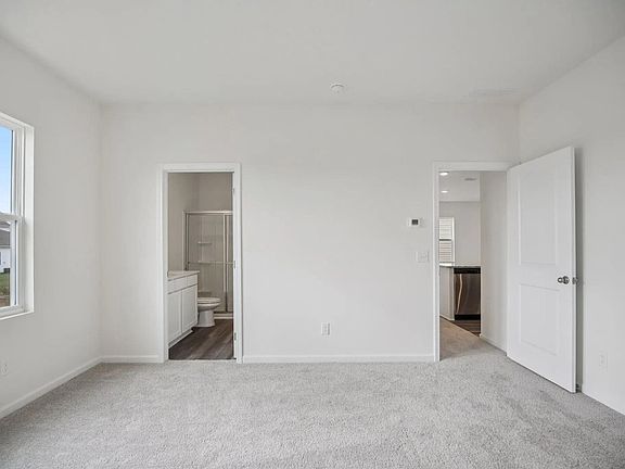 4th image of 3219 Diamond View Ln
