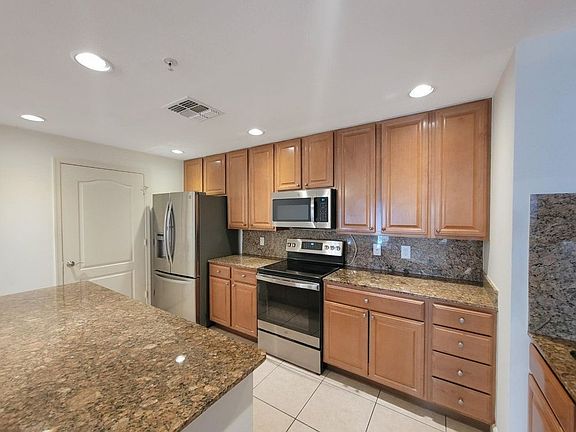 4th image of 808 3rd Ave W Suite 506