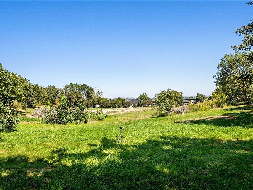 2nd image of LOT 4 W Gage Blvd
