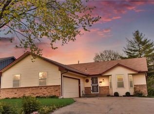 9127 Central St, Kansas City, MO 64114