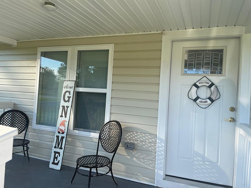 8495 Old Number Six Hwy, Santee, SC 29142 | MLS #26010742 | Zillow
