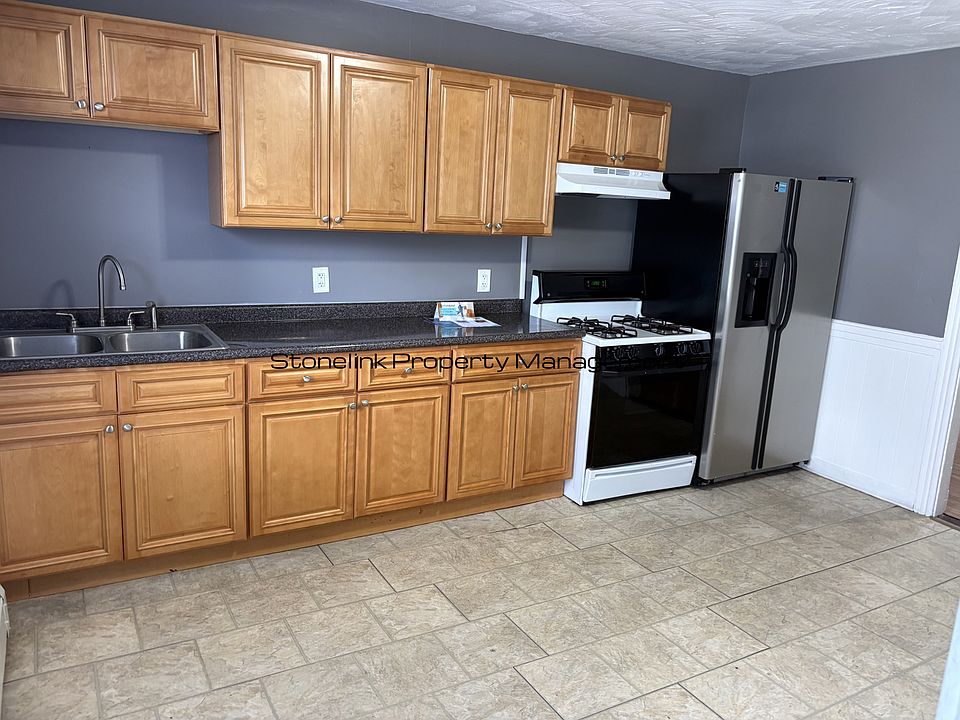 1st image of 22-40 Langsberries Ave #30