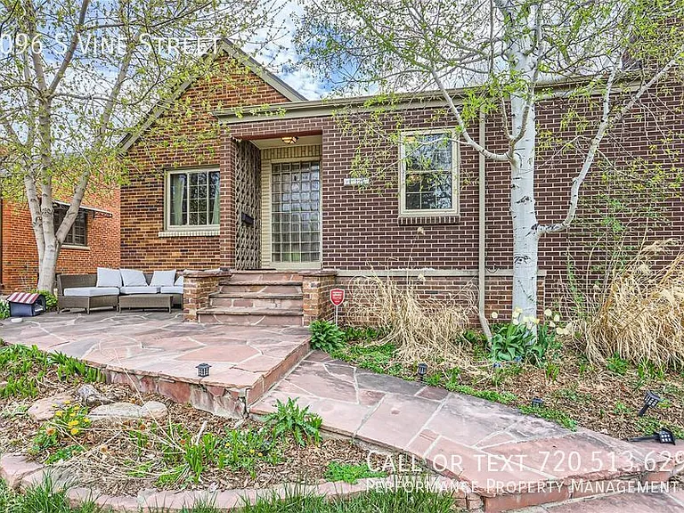1096 S Vine St — Photo 4