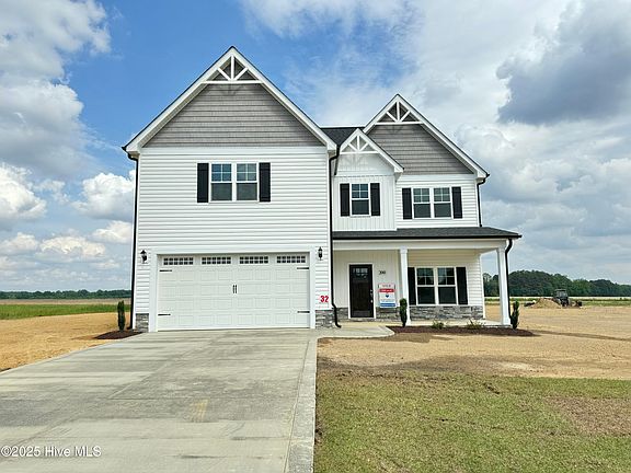 3rd image of 200 Dunbar Hill Drive