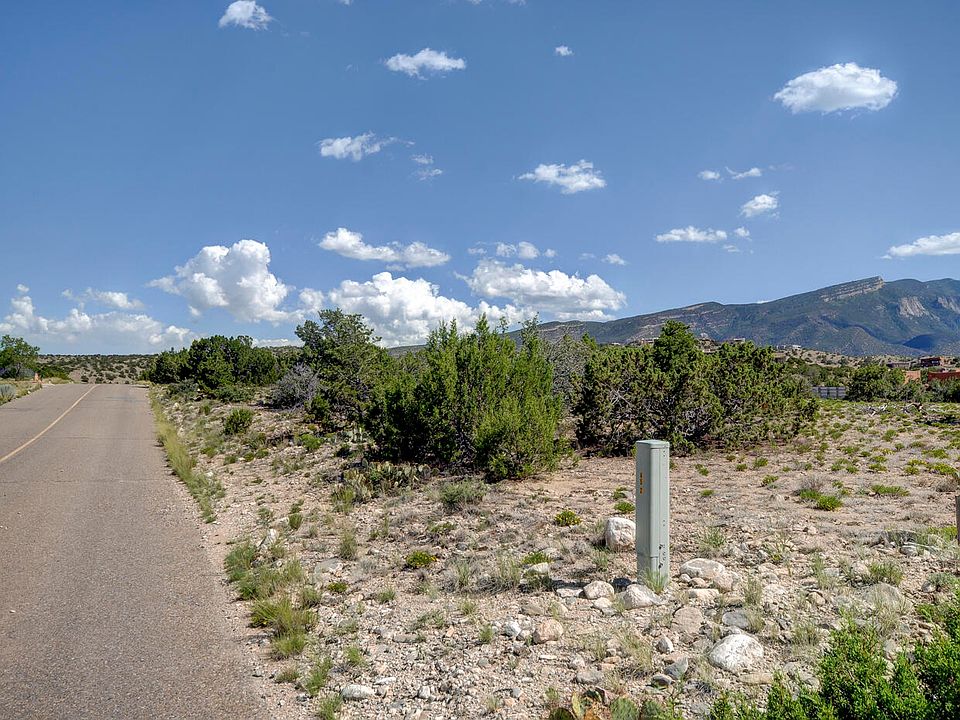 1st image of 56 Camino Redondo