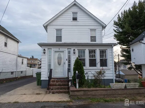 1 Mary St, Sayreville, NJ 08872