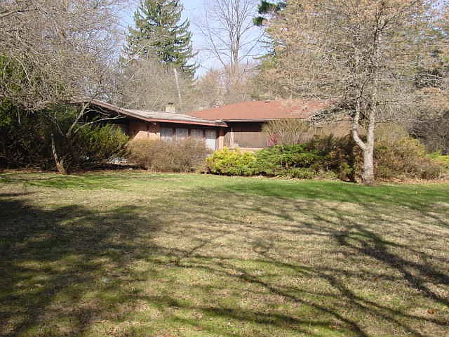 5050 Brookdale Rd photo 1