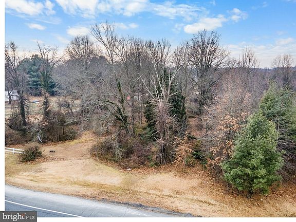 5th image of 1225 Spencerville Rd