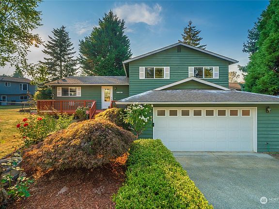 Great Tri-Level Home!>