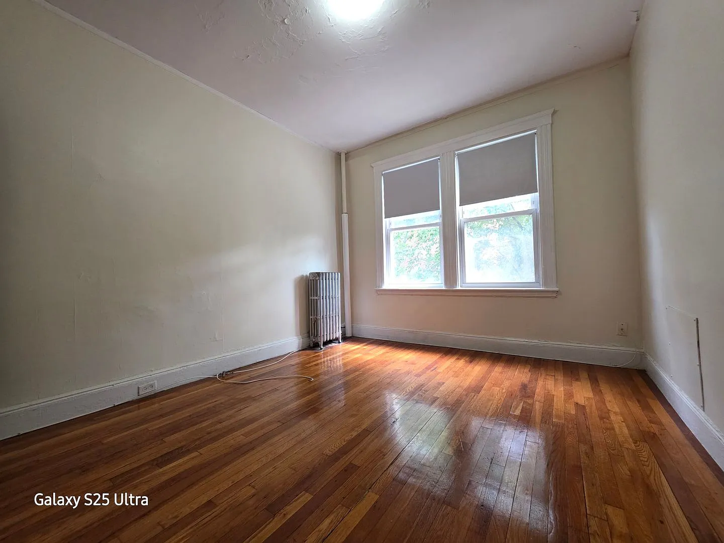 Central Brighton Location. Steps from the T Stop. Heat Hot Water Included. Elevator, Laundry on a... — Photo 3