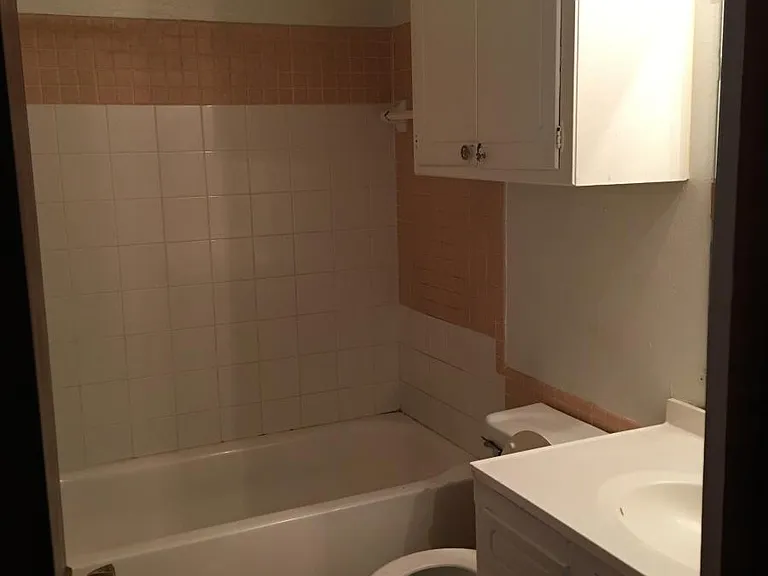 927 Jefferson St #1 — Photo 4