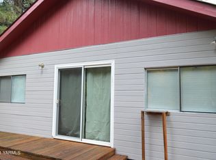 61 Trout Ln, Naches, WA 98937