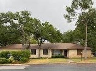 505 Waldrip St, Fredericksburg, TX 78624