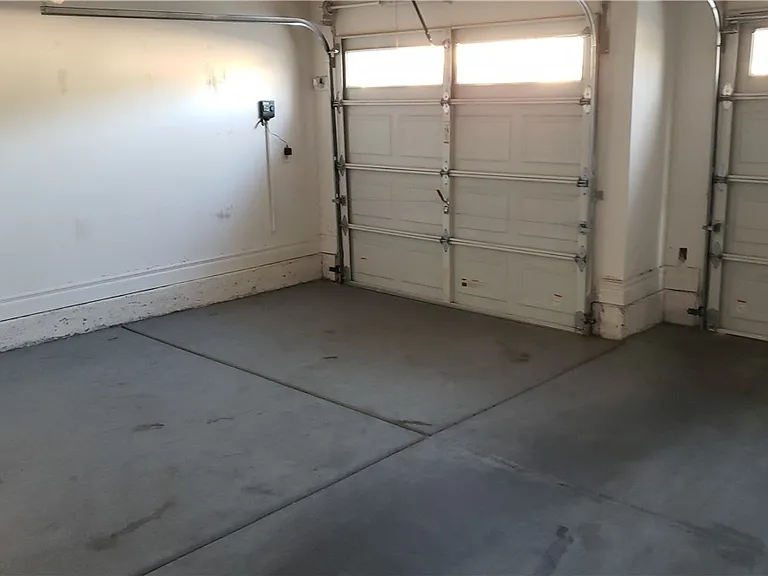 10717 Refectory Ave — Photo 7