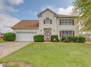 204 Tearose Ln, Simpsonville, SC 29681
