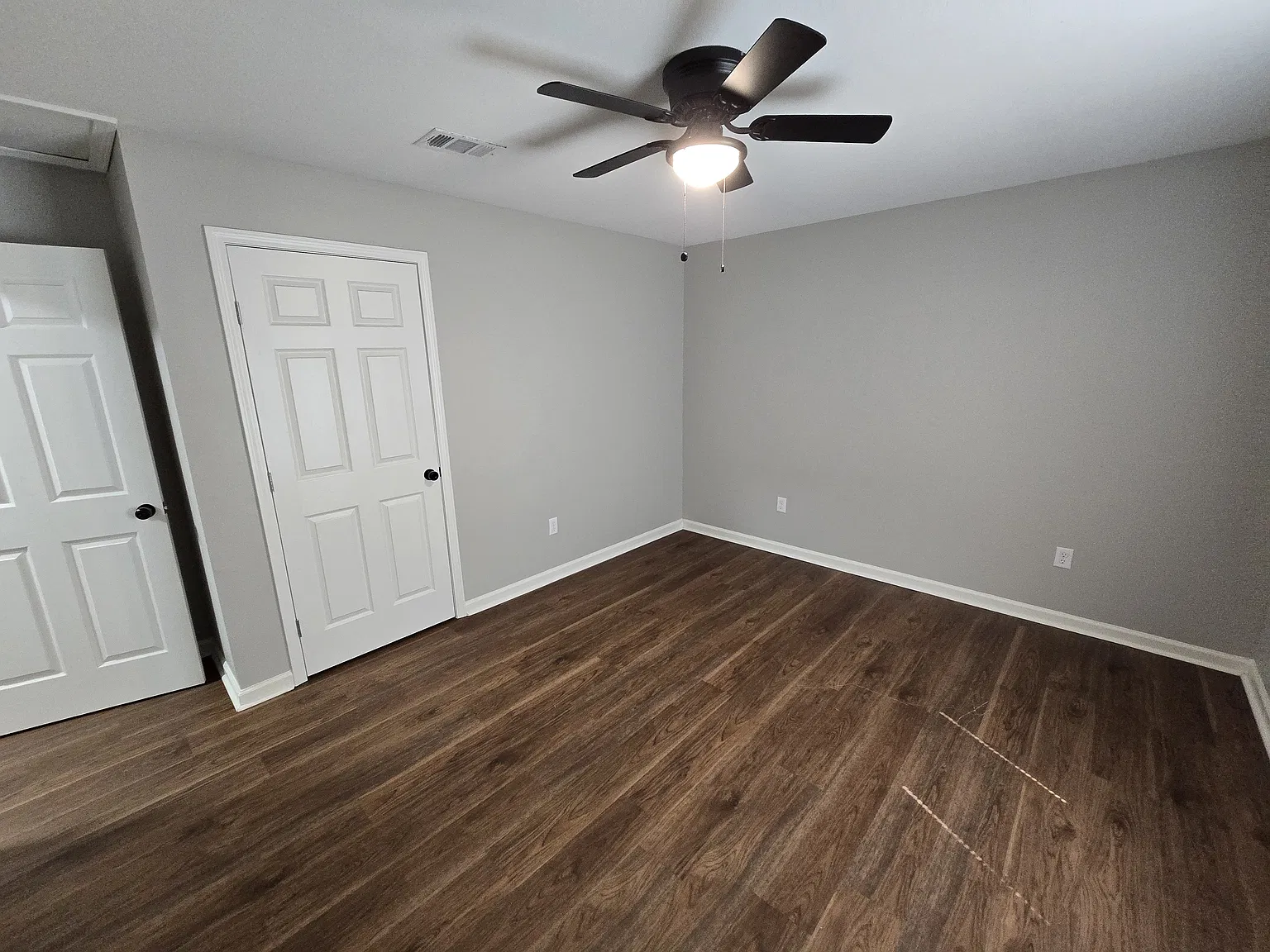 1 bed, 1.0 bath, $825 — Photo 3