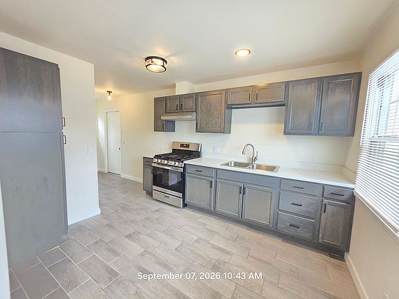 4th image of 15069 Nurmi St