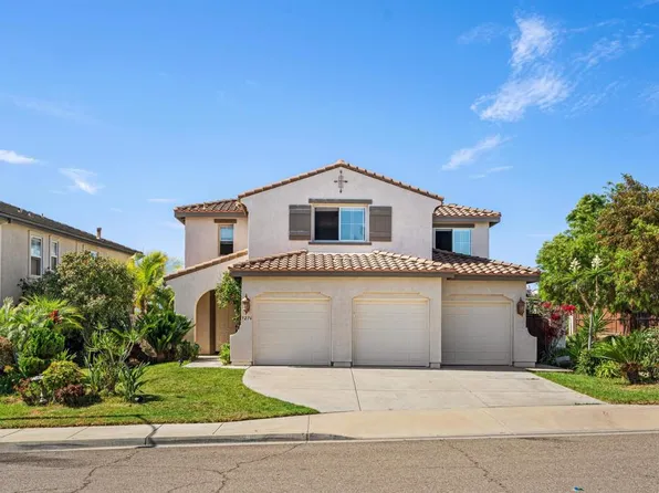 5276 Willow Walk Rd, Oceanside, CA 92057