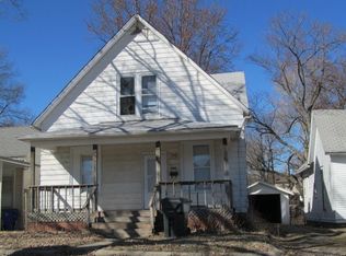 868 W Packard St, Decatur, IL 62522