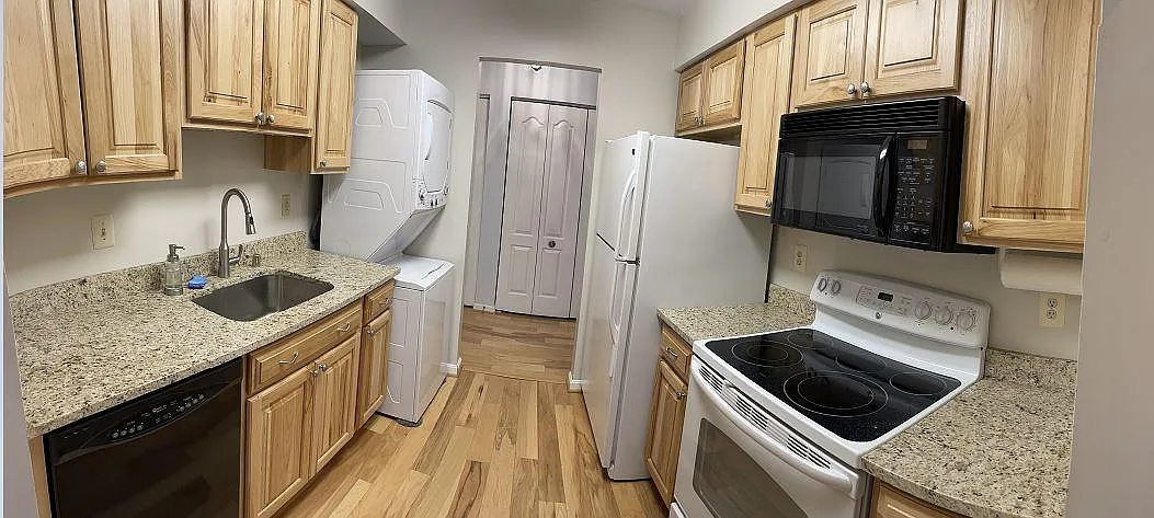 2 bed, 980 sqft, $2,000 — Photo 3