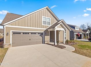 511 Chestnut Pl, Loudon, TN 37774