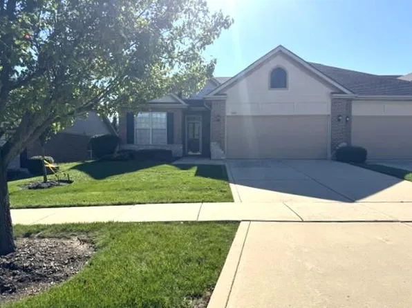 9987 Settlers Ct, Saint John, IN 46373