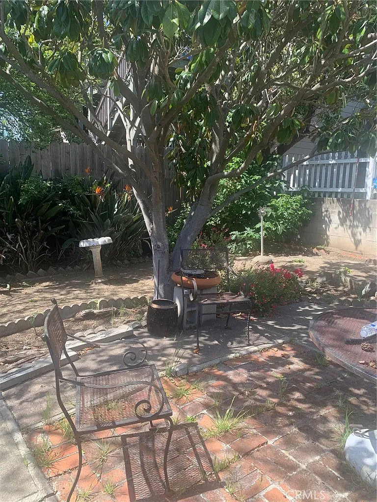 1567 La Salle Ave - Photo 11