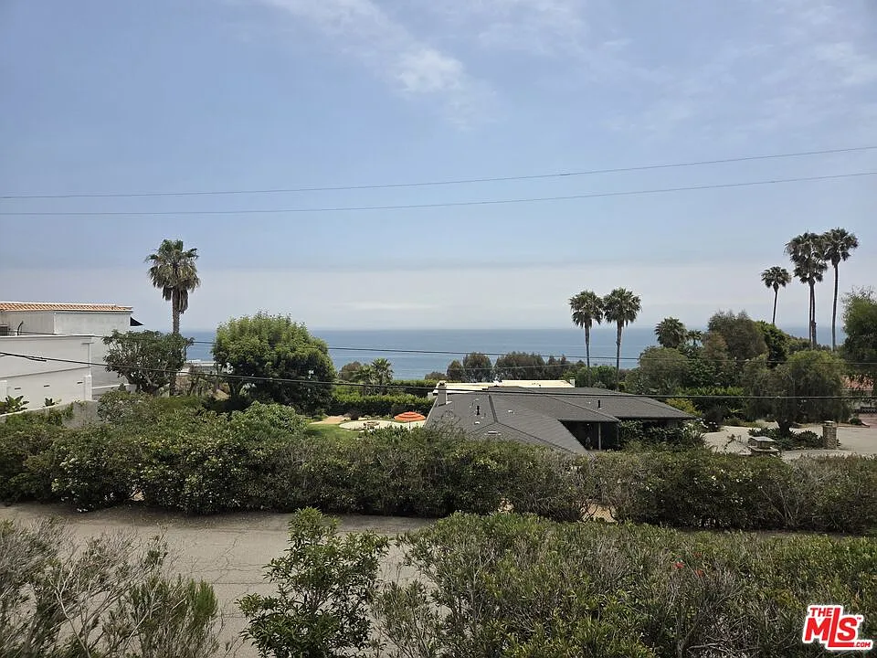 26863 Via Linda St