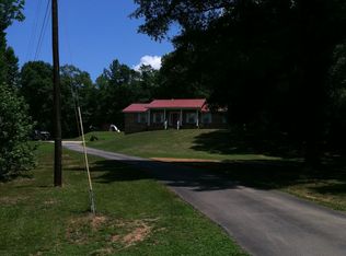 131 Weaver Ln, Weaver, AL 36277