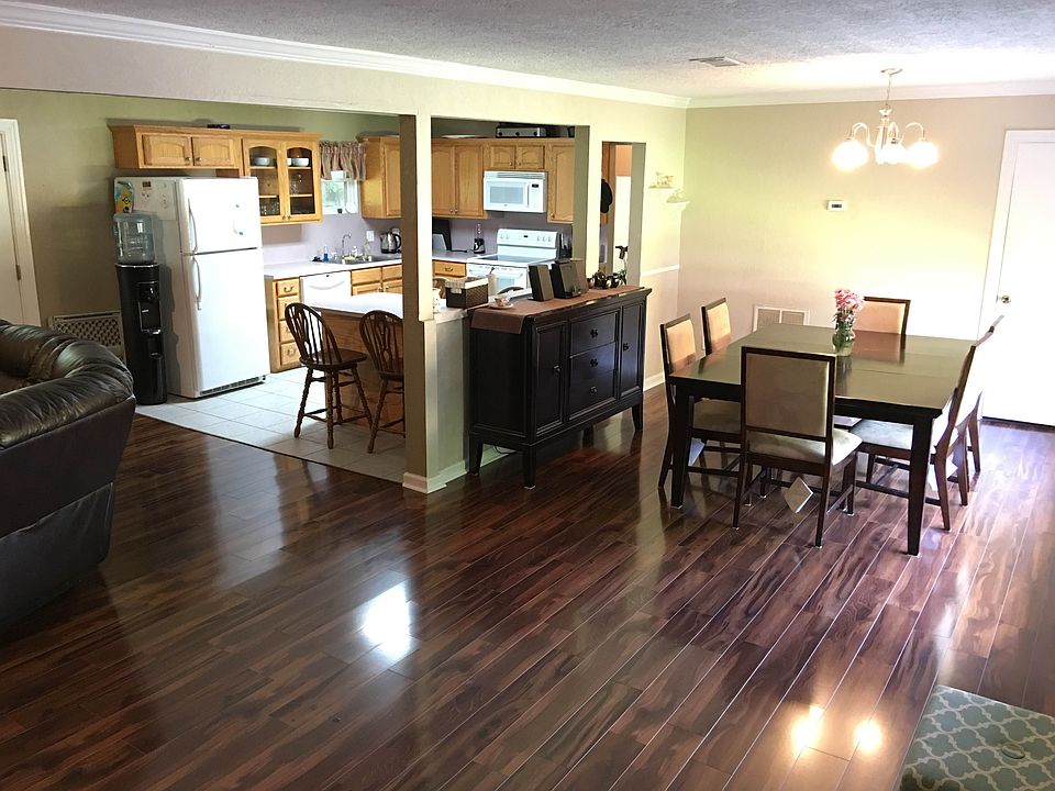 1st image of 2113 10th St