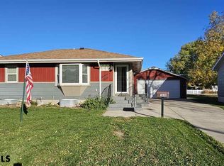 1640 5th St, Gering, NE 69341