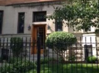 954 W Cuyler Ave #3, Chicago, IL 60613
