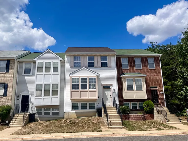 4150 Candy Apple Ln #4 — Photo 1