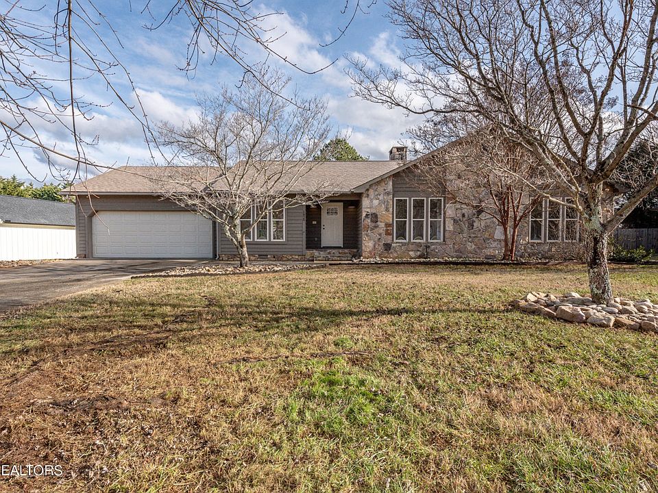 1st image of 1828 Westcliff Dr