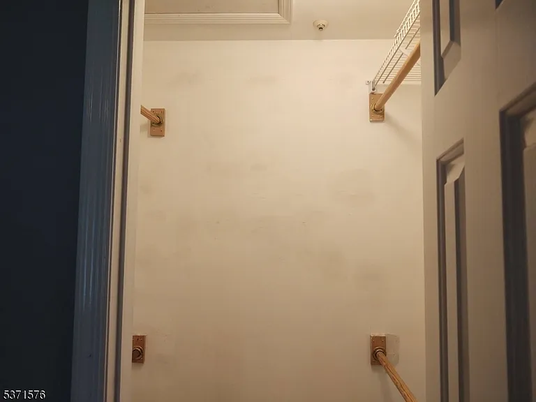 5912 Tudor Dr — Photo 15