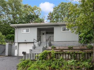 613 Prospect St, Woonsocket, RI 02895