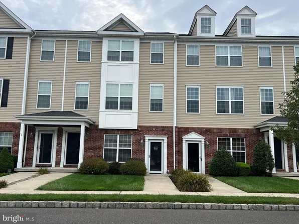 22 Canal Xing, Burlington, NJ 08016