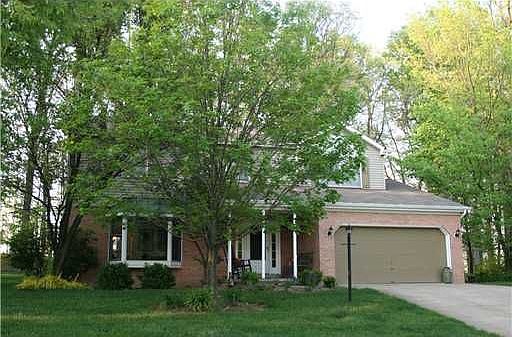 1st image of 902 Stonehenge Way