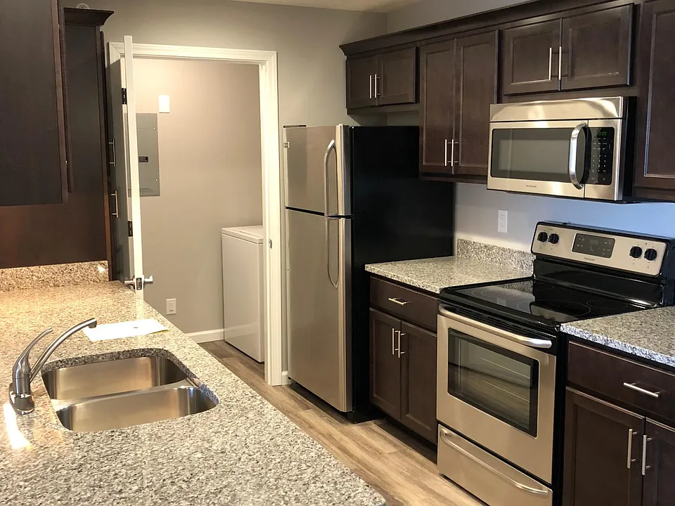 KITCHEN AND LAUNDRY