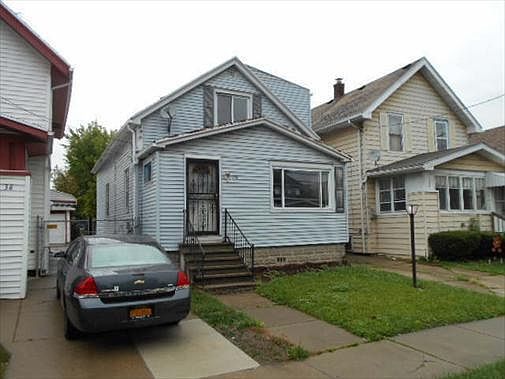 1st image of 40 Millicent Ave