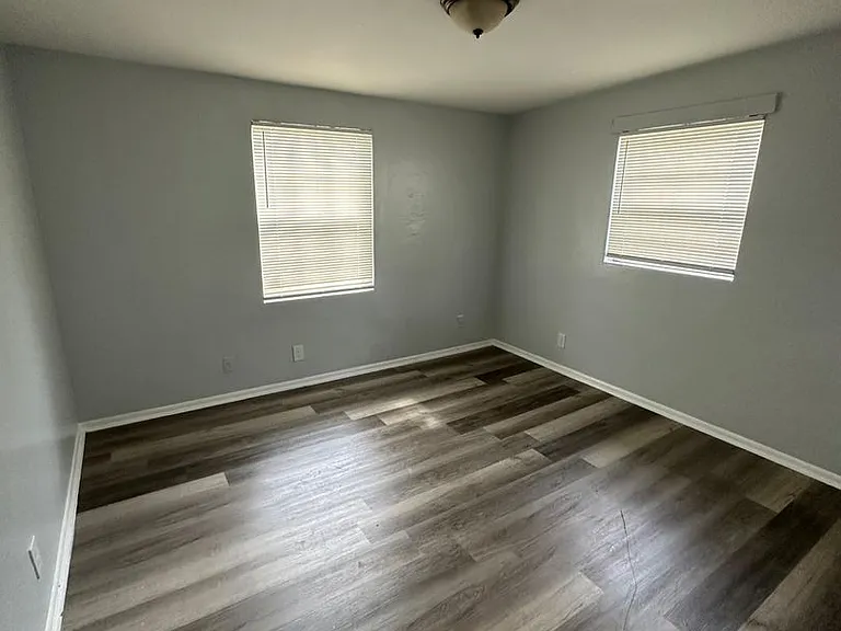 3805 Fairfax St — Photo 5