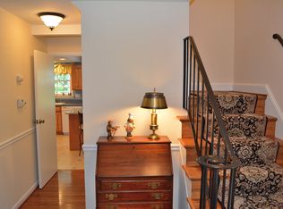 16621 Frontenac Ter, Rockville, MD 20855