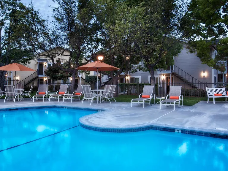 Cypress Pointe Apartments — Photo 13