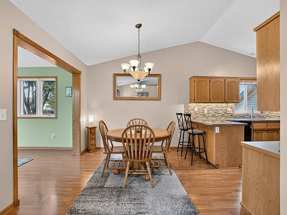 4th image of 2761 88th Ln NE
