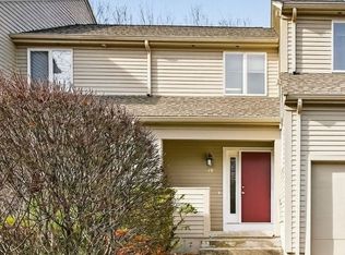 15 Poppasquash Rd #15, North Attleboro, MA 02760