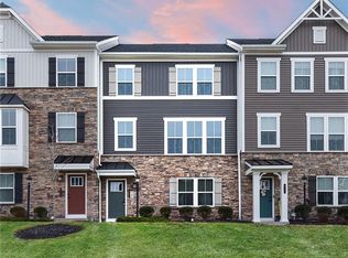 612 Amarth Ln, Cranberry Township, PA